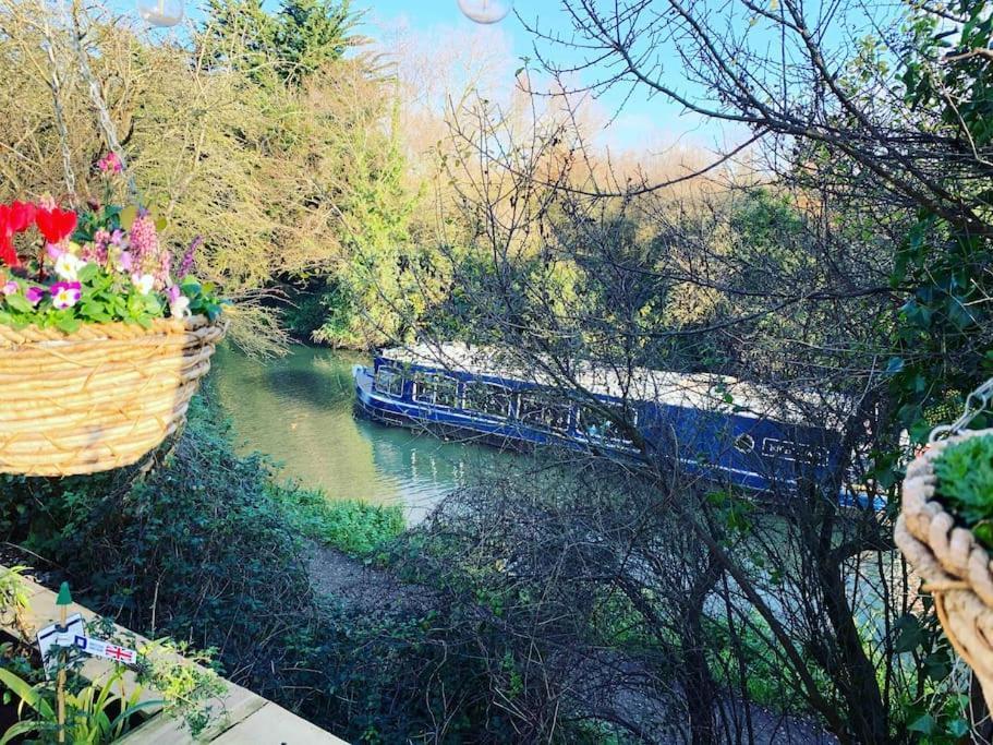 Canal View 2 Bedrooms End Of Terrace Chichester Exterior foto